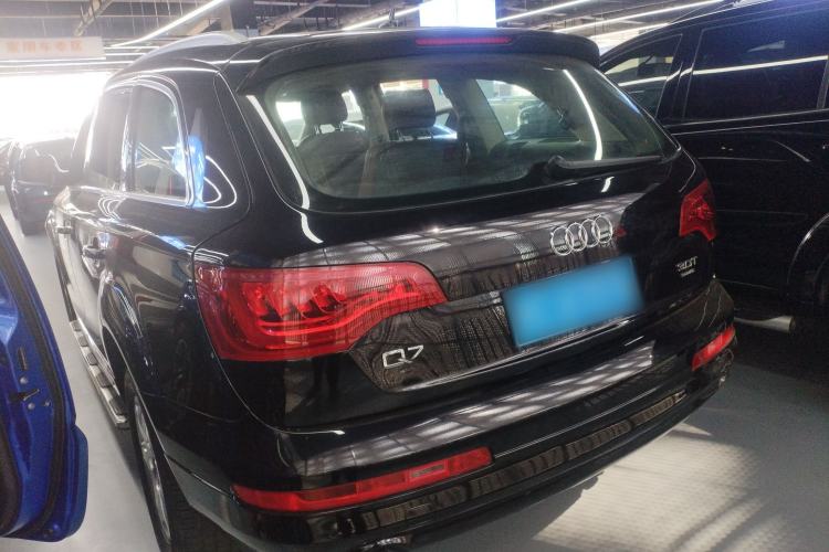 Used Audi Q7  Rear Left 45 Deg