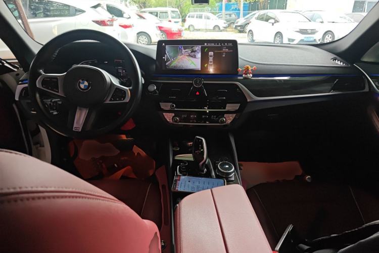 Used BMW 5 Series 2022 525Li M Sport Package Center Console