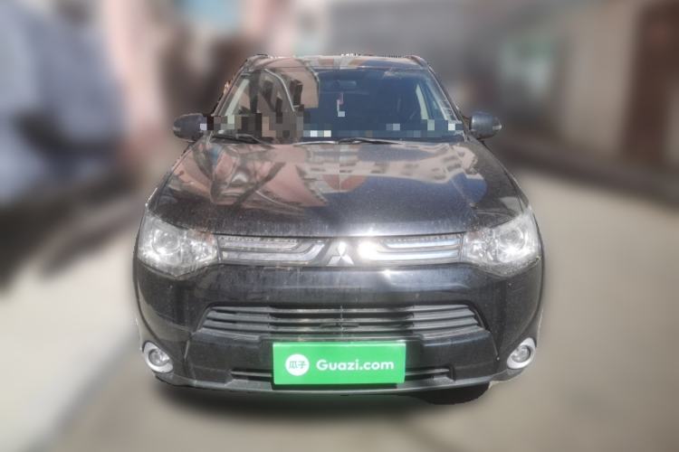 Used Mitsubishi Outlander 2013 2.4L 4x4 Luxury Navigation Edition 5 Seats