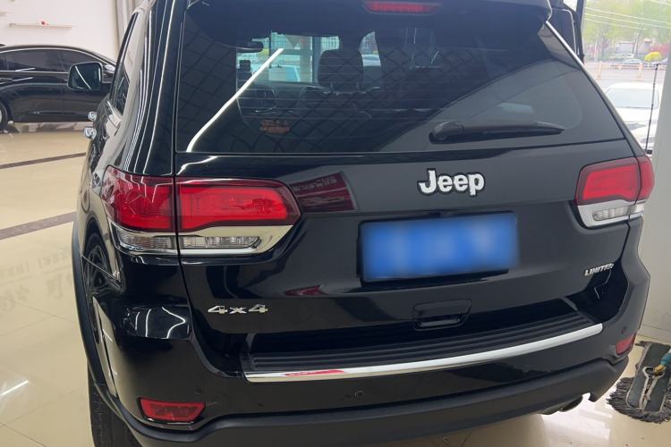 Used Jeep Grand Cherokee 2020 3.0L Elite Navigation Edition Exterior 4