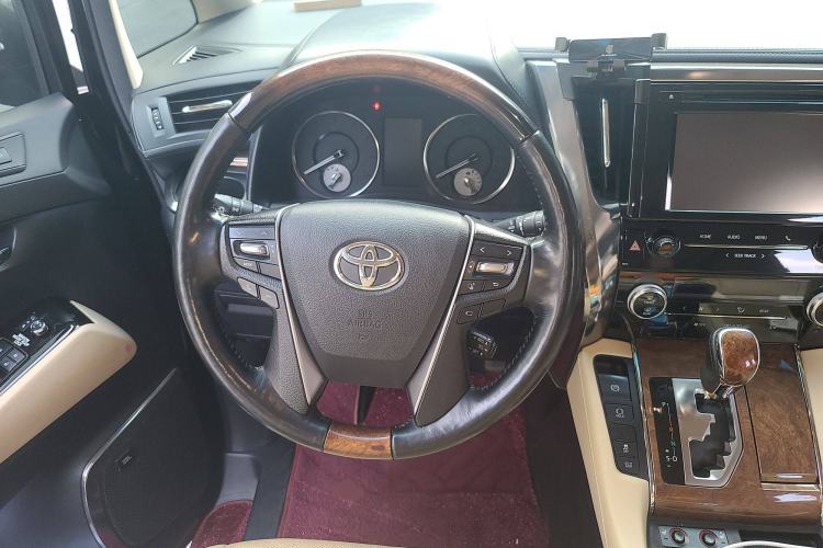 Used Toyota Alphard 2018 3.5L Prestige Edition Steering Wheel