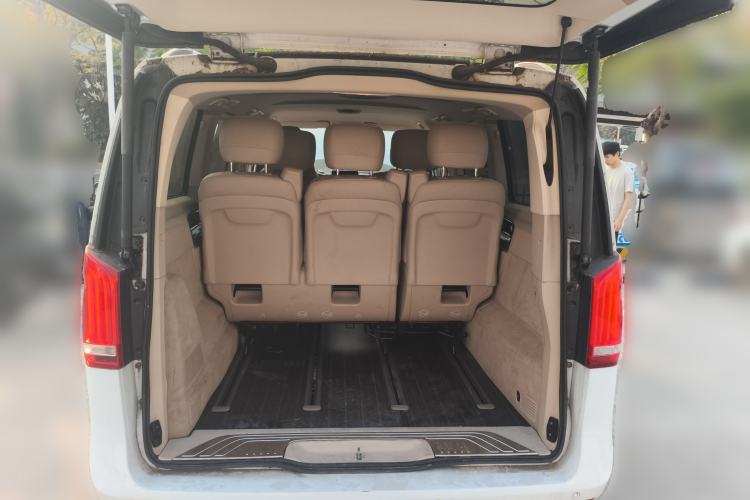 Used Mercedes-Benz V-Class 2016 V 260 Avantgarde Edition