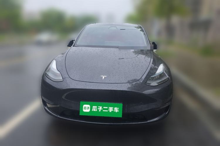 Used Tesla Model Y 2024 Long-Range All-Wheel-Drive Version
