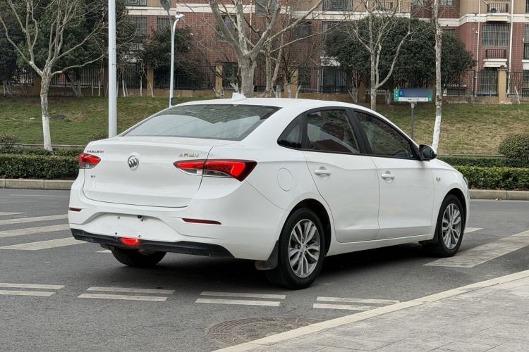 Used Buick GT 2018 18T Automatic Elite Model