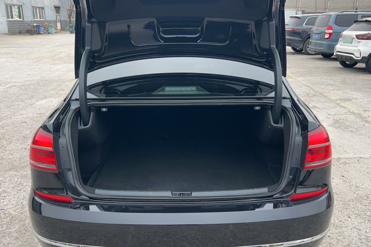 Used Volkswagen Passat 2017 330TSI DSG Luxury Edition
