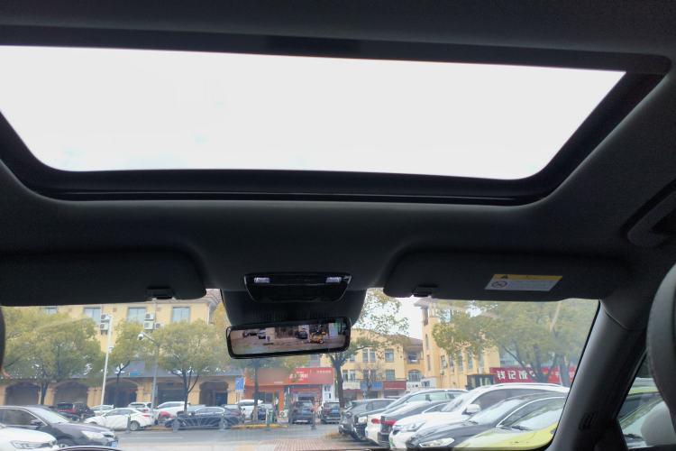 Used Dongfeng eπ eπ008 2024 210Max Range-Extended Version 6 Seats