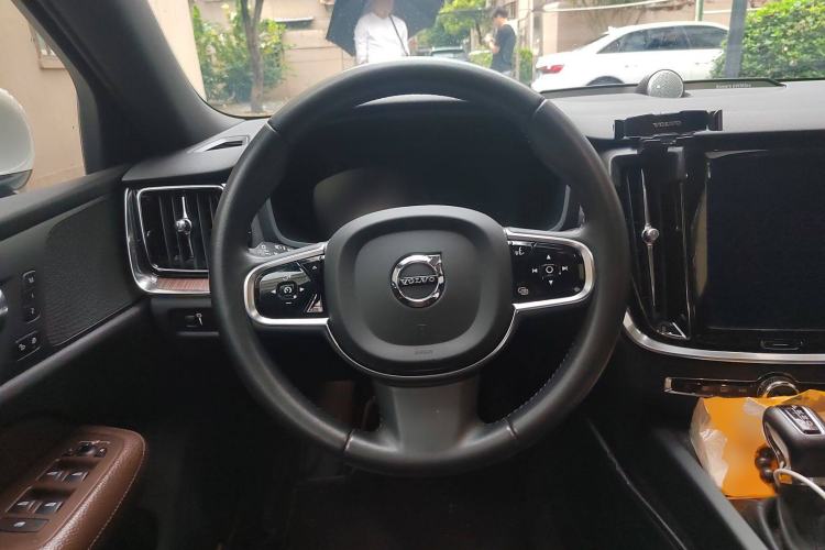 Used Volvo S60 2021 T4 Zhiyuan Luxury Edition