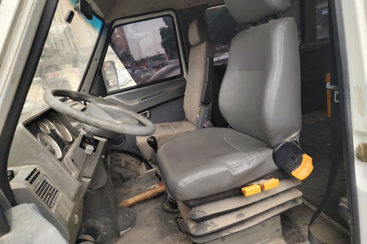 Used Iveco Daily 2012 2.5T-A35 Logistics Version 1 Mid-Roof
