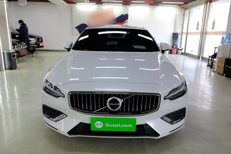 Used Volvo S60 2024 B4 Zhiyi Luxury Edition