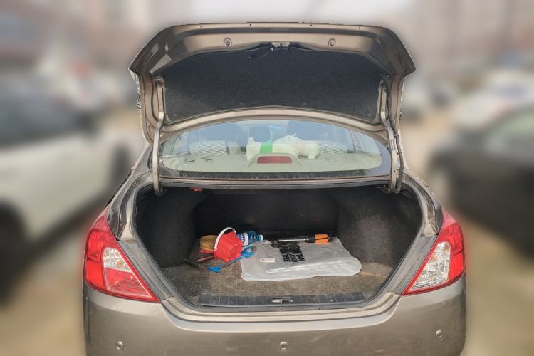 Used Nissan Sunny 2015 1.5XE Manual Master Edition Trunk