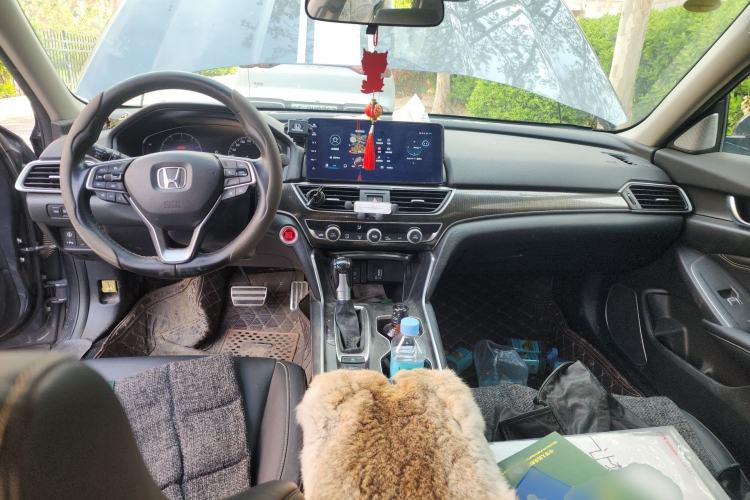 Used Honda Accord 2022 260TURBO Phantom Night · Prestige Edition Center Console