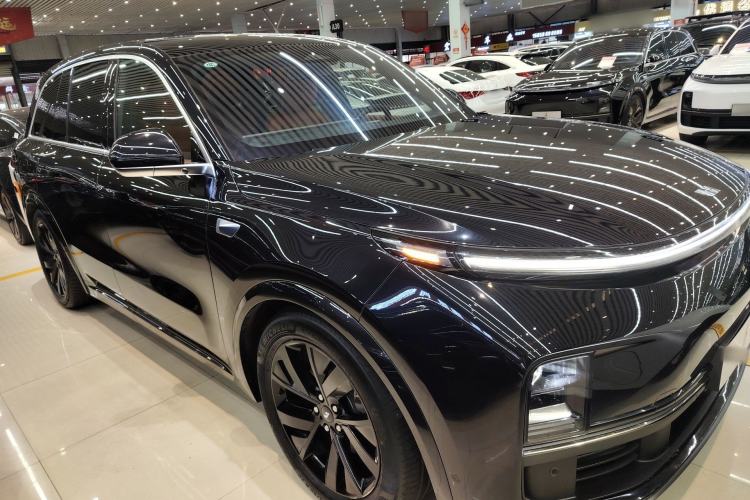 Used Li Auto L8 2023 Pro Model
