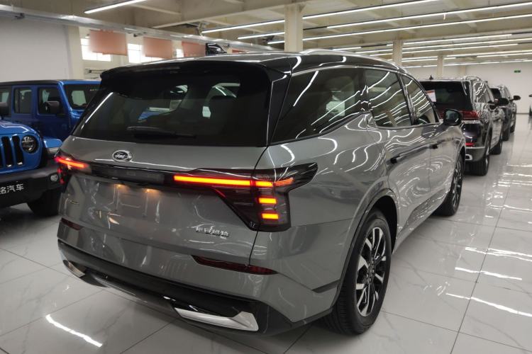 Used Ford Edge 2025 Ford Explorer L 2.0T EcoBoost E-Hybrid Four-Wheel-Drive 7-Seater Supreme Model