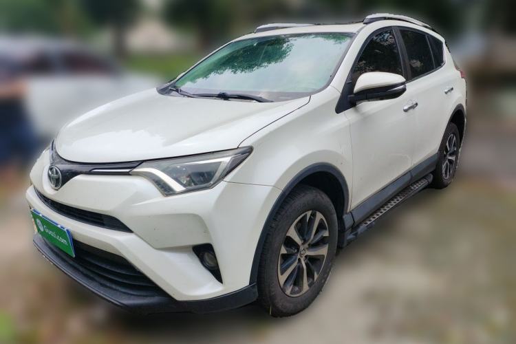 Used Toyota RAV4 2016 2.0L CVT Two-Wheel Drive Fashion Edition China V Standard