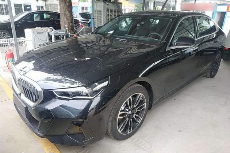 Used BMW 5 Series 2026 Facelift Model 530Li Leading Edition M Sport Package