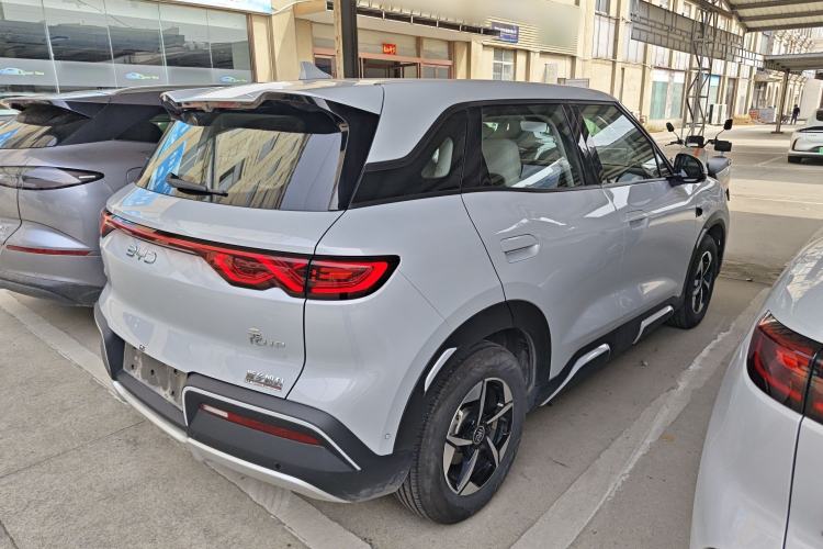 Used BYD Yuan UP 2025 Intelligent Driving Version 401 km Leading Edition Rear Right 45 Deg