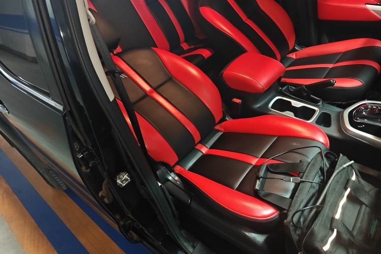 Used Nissan Navara 2017 2.5L Automatic 2WD Luxury Edition QR25
