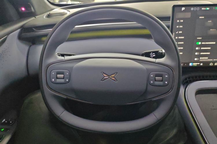 Used XPeng G7 2025 Model—702 Ultra Long Range Steering Wheel
