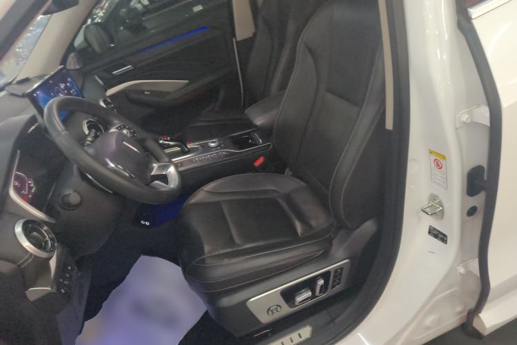 Used Wey VV6 2021 2.0T Two-Wheel Drive Smart Plus