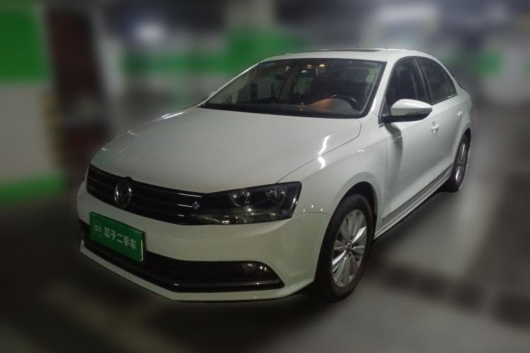 Used Volkswagen Sagitar 2017 1.6L Manual Comfort Model