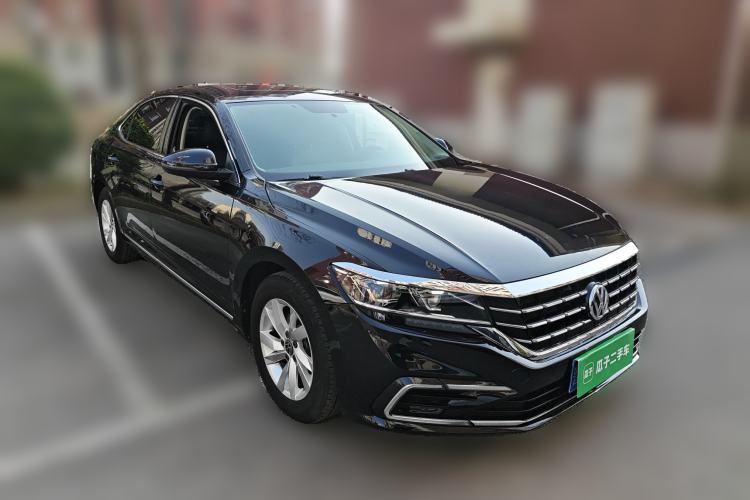 Used Volkswagen Passat 2021 280TSI Business Edition Front Right 45 Deg