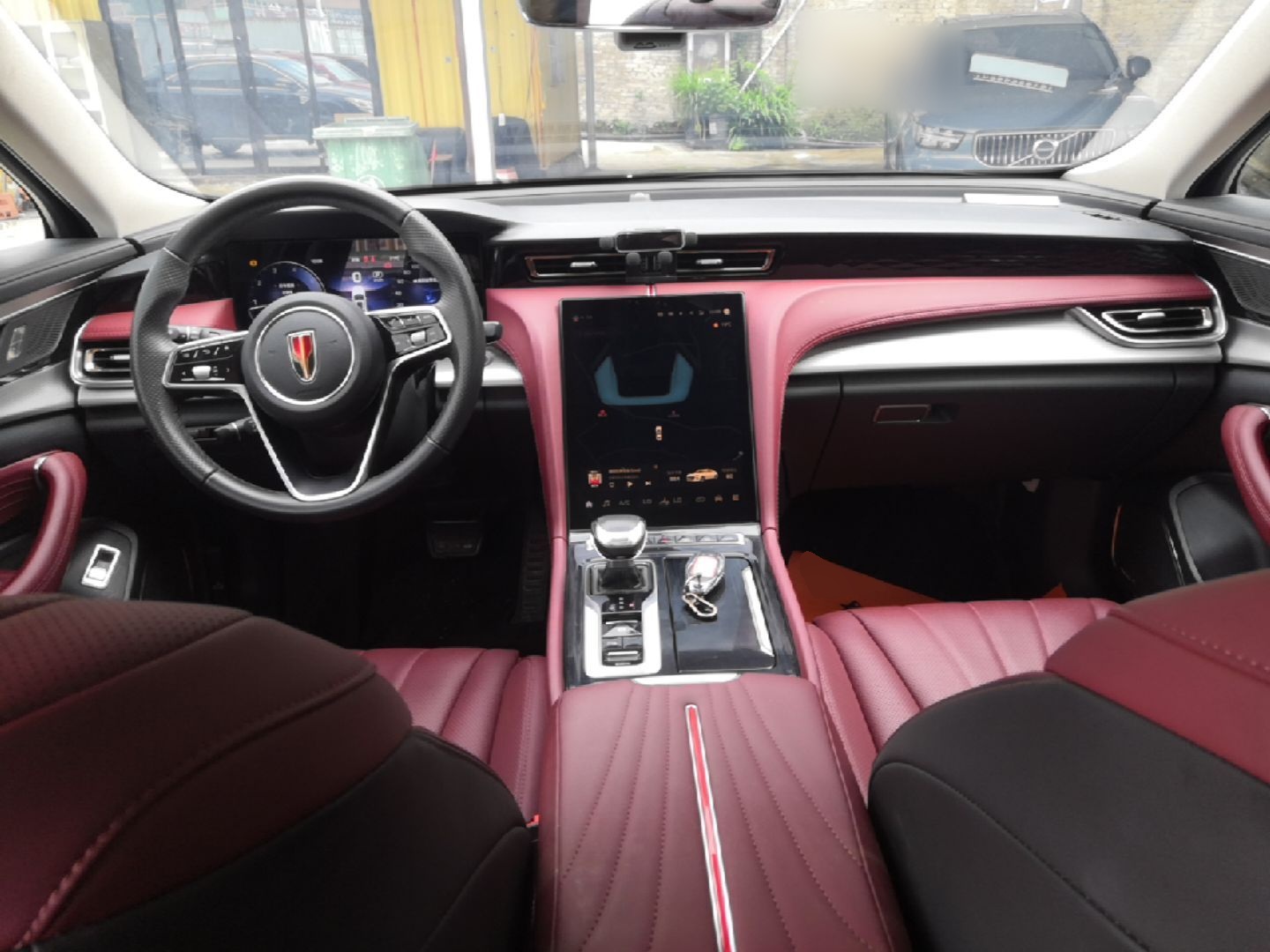 Hongqi H5 2024 2.0T Automatic Smart Connect Flagship Edition - Chinese Trim Xiang — снимка 12