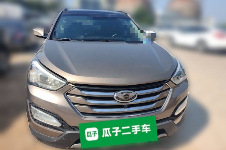 Used Hyundai Santa Fe Classic 2013 3.0L 4x4 Comfort Edition with Navigation 7 Seats Euro IV
