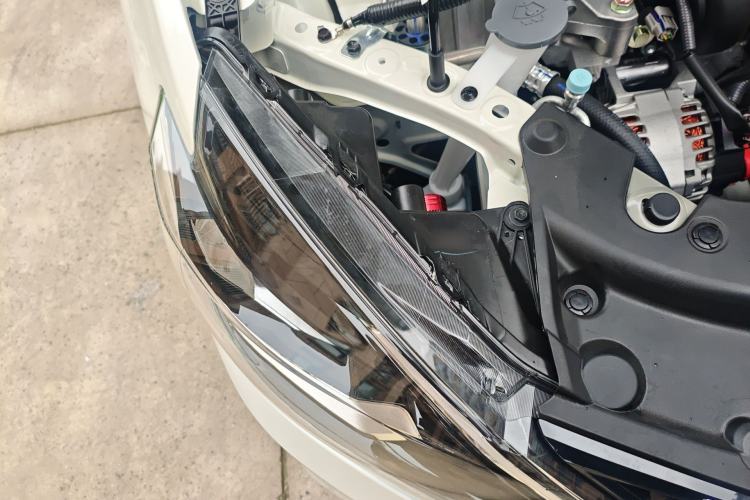 Used Nissan Sylphy 2024 Facelifted Three Classic 1.6XE CVT Comfort Edition Right Front Headlight