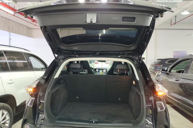 Used NETA U 2022 Zhi400 Pro Lithium Iron Phosphate Trunk