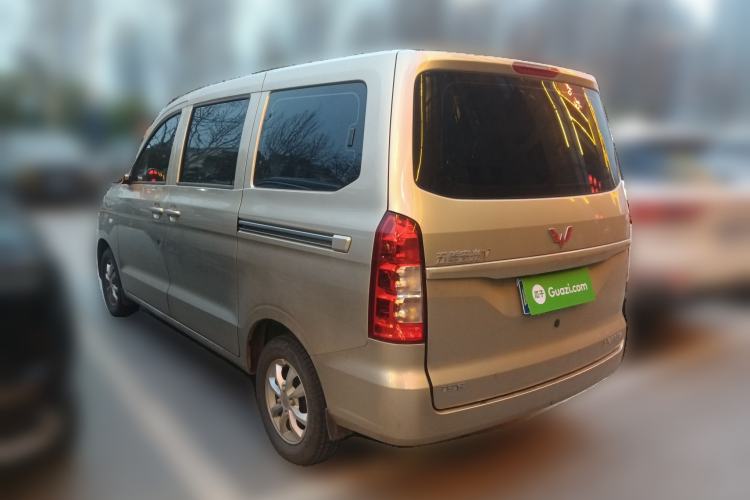 Used Wuling Hongguang V 2022 1.5L Enjoy Edition Electric-Powered LAR
