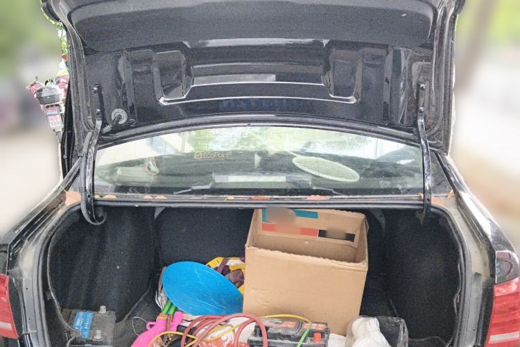 Used Volkswagen Lavida 2017 1.6L Automatic Fashion Edition Trunk