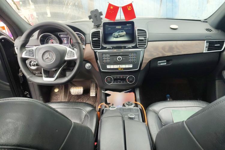 Used Mercedes-Benz GLE AMG 2017 AMG GLE 43 4MATIC Center Console