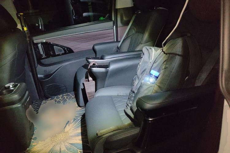 Used GAC Trumpchi M8 2024 Master Series 400T Prestige Edition Left Rear Seat