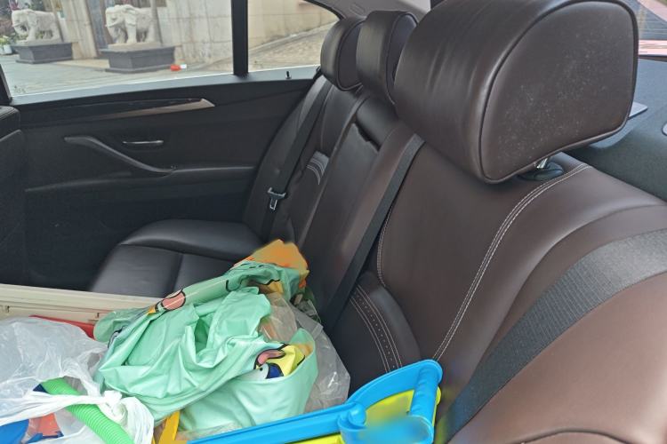 Used BMW 5 Series 2014 525Li Luxury Design Package Interior 4