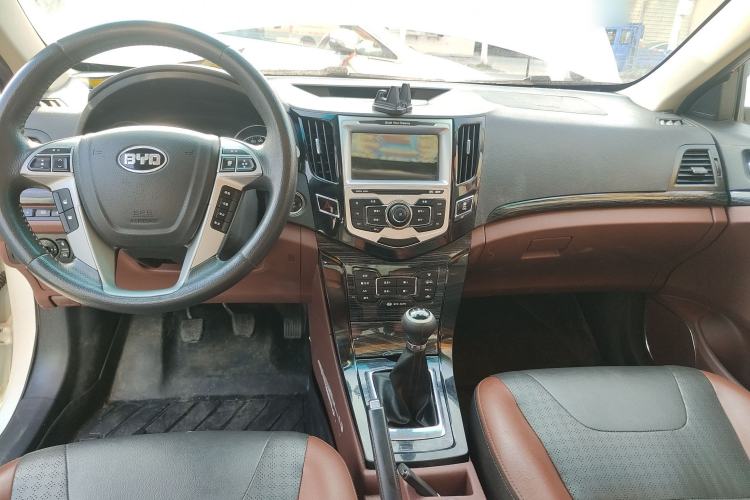 Used BYD Surui 2015 1.5L Manual Luxury Model
