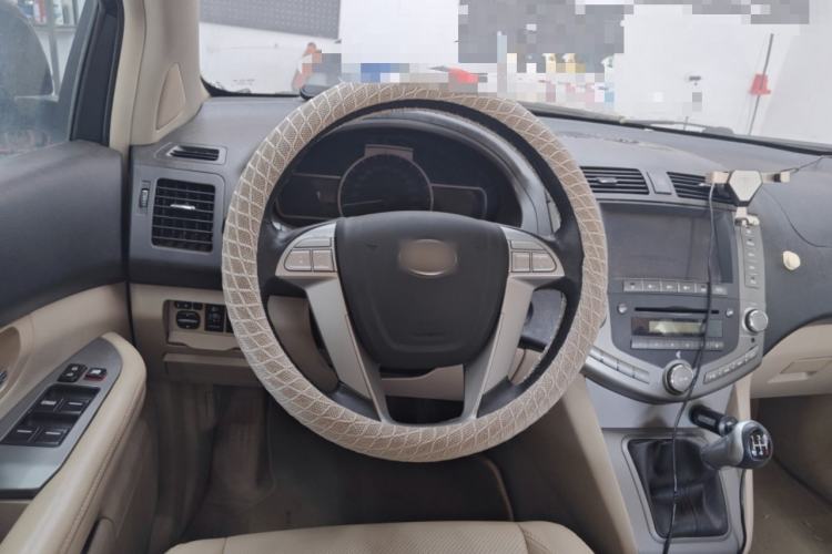 Used BYD S6 2014 2.0L Manual Luxury 5-Seater