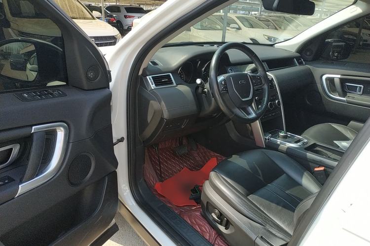 Used Land Rover Discovery Sport 2018 240 PS HSE Version
