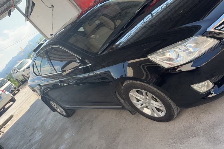 Used Changan Raeton 2014 1.8T Automatic Elite Anniversary Edition China IV Standard
