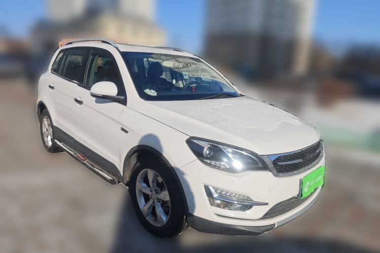 Used Zotye Domy X5 2015 1.5T CVT ZhiXian Model China IV Standard Front Right 45 Deg