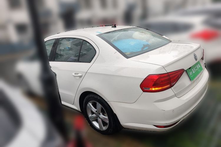 Used Volkswagen Lavida 2017 1.6L Automatic Fashion Edition
