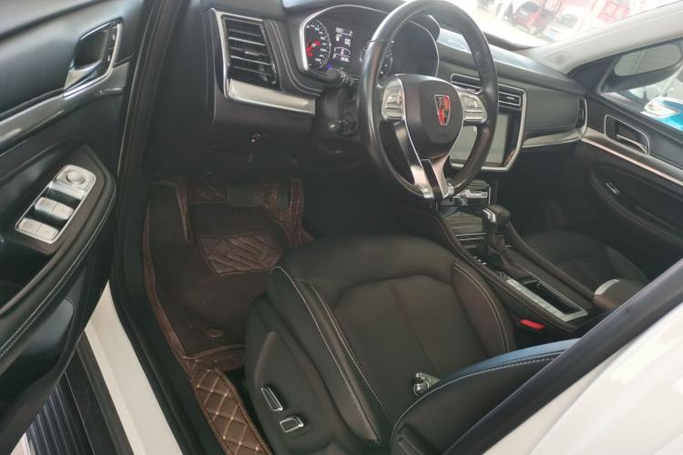 Used Roewe RX8 2019 30T Smart Connectivity Two-Wheel Drive Supreme Flagship Edition