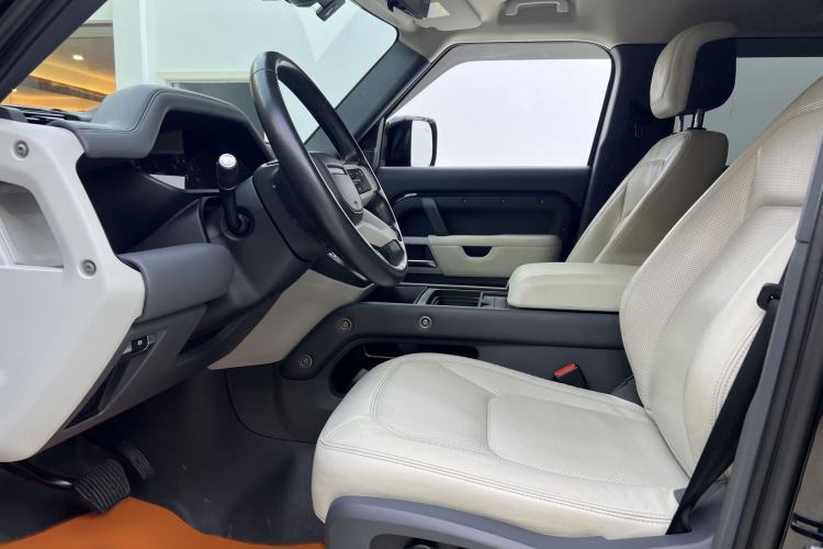 Used Land Rover Defender 2023 Facelift 110 3.0T P400 Dark Edition
