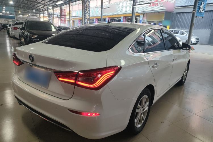 Used CHANGAN Eado 2019 High-Energy Edition 1.6L GDI Manual Pioneer Model China VI Standard
