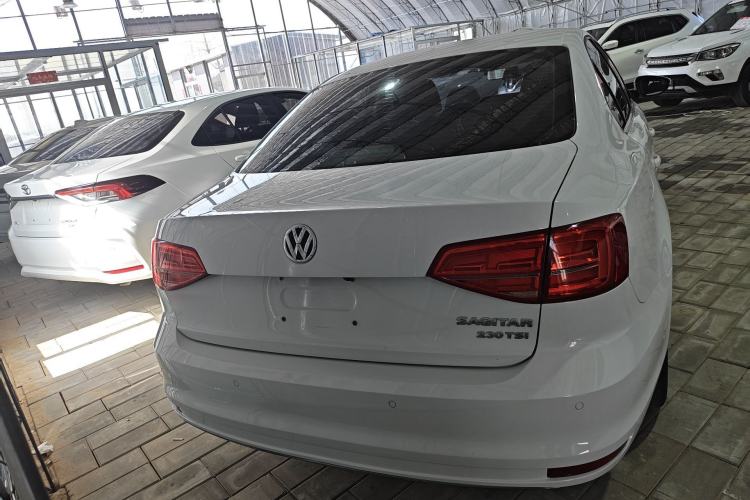 Used Volkswagen Sagitar 2016 230TSI 25th Anniversary Edition Exterior 3