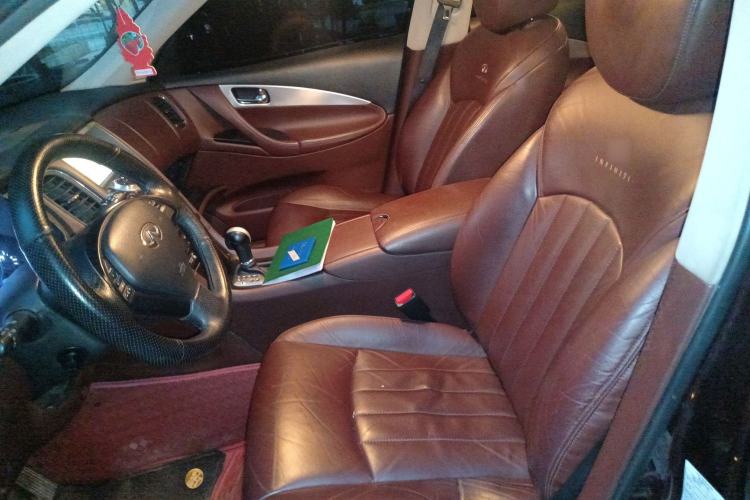 Used Infiniti QX50 2013 2.5L Two-Wheel-Drive Elegant Edition