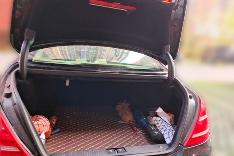 Used Mercedes-Benz S-Class 2012 S 300 L Business Standard Model
