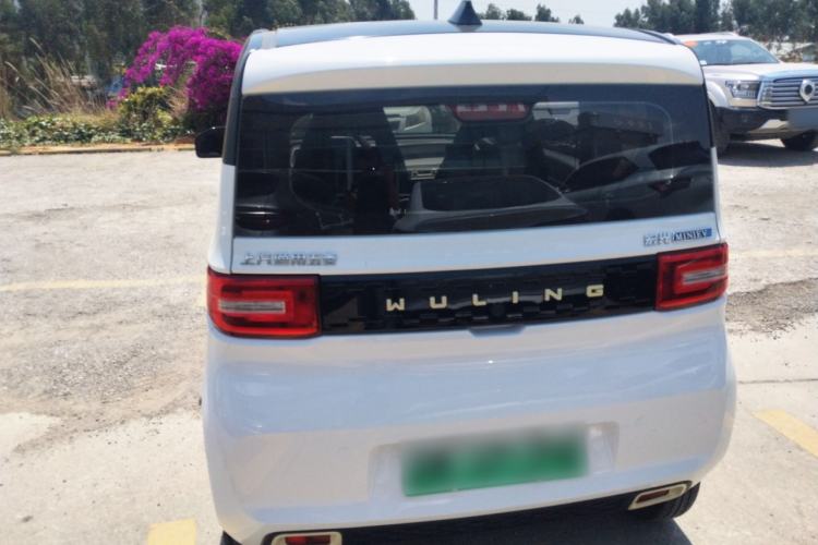 Used Wuling Hongguang MINIEV 2022 Macaron Fashion Edition Lithium-Nickel-Cobalt-Alpha-oxide Rear