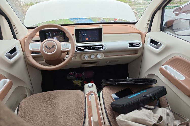 Used Wuling Hongguang MINIEV 2024 3rd Generation 215km Advanced Version Center Console