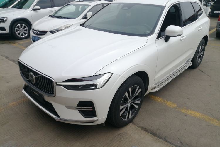 Used Volvo XC60 2023 B5 4x4 Smart Luxury Edition