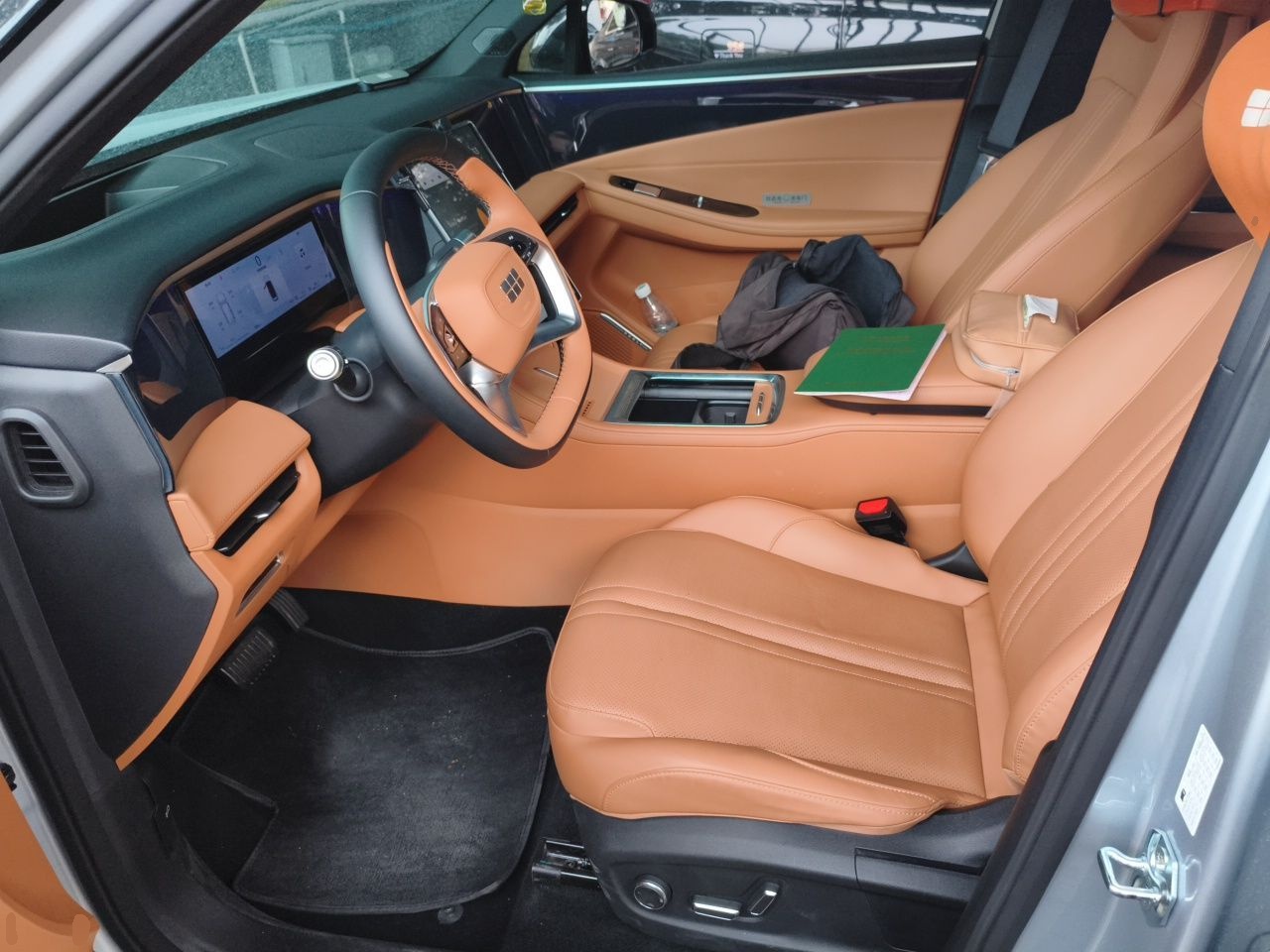 Geely Galaxy L7 2025 EM-i 115km Exploration+ Edition — снимка 15
